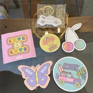 5 large new Stoney Clover Lane stickers and rubber car keychain